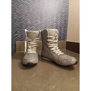 NWOT Society Nine Womens 7.5 Bia High Top Boxing Shoes Grey Gold Combat Boots